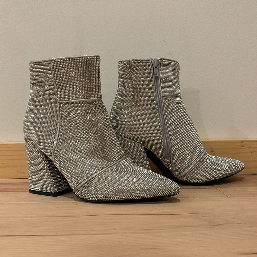 Sparky heel boots